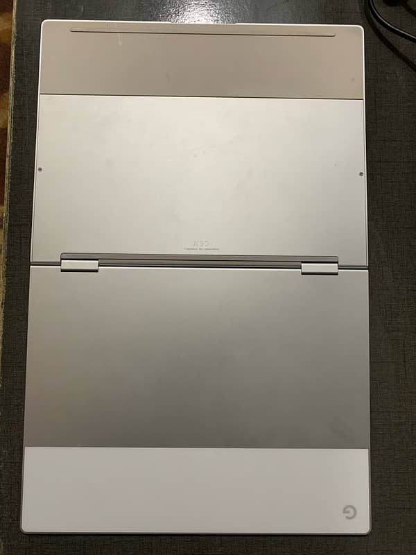 Google Pixelbook ( 8/256 GB ) ( core i5 7th gen ) 4