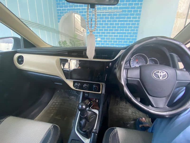 Toyota Corolla XLI 2018 4