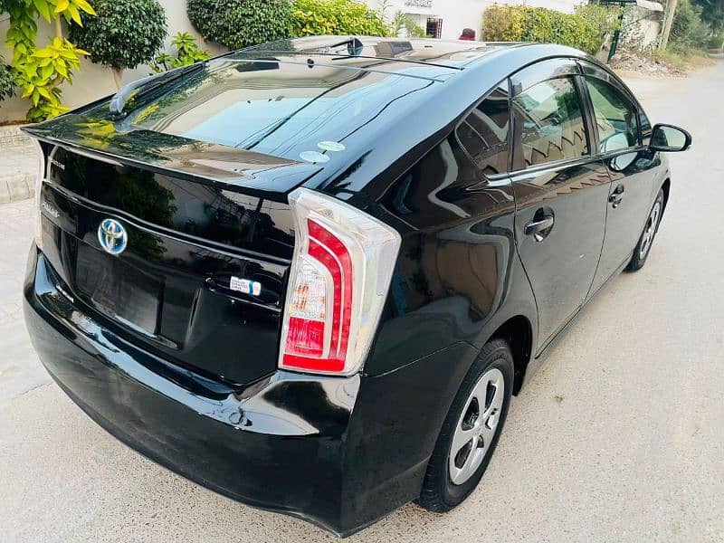 Toyota Prius 2013 8