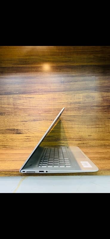 HP Envy NoteBook 13 D061SA (i5-6th Gen) (8-256) 1