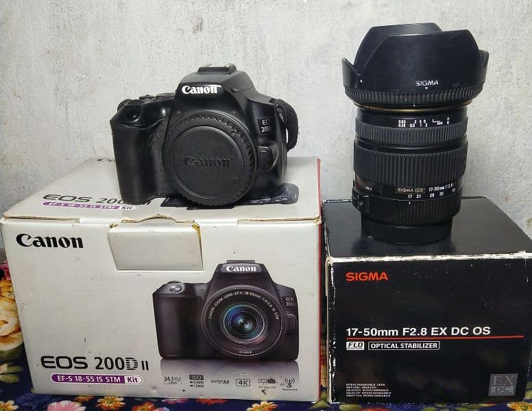 Canon eos 200D II With Sigma lens 17.50 0