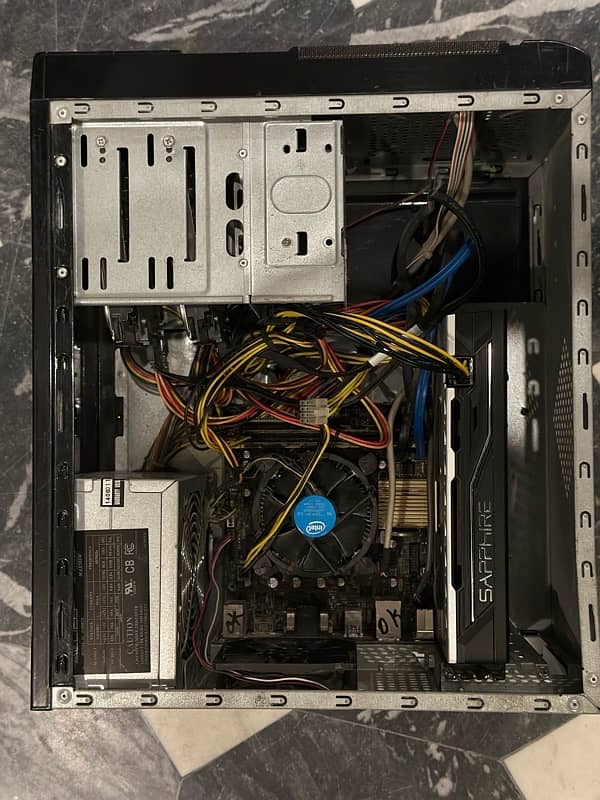 RX 570 4gb Mid range Gaming pc 7