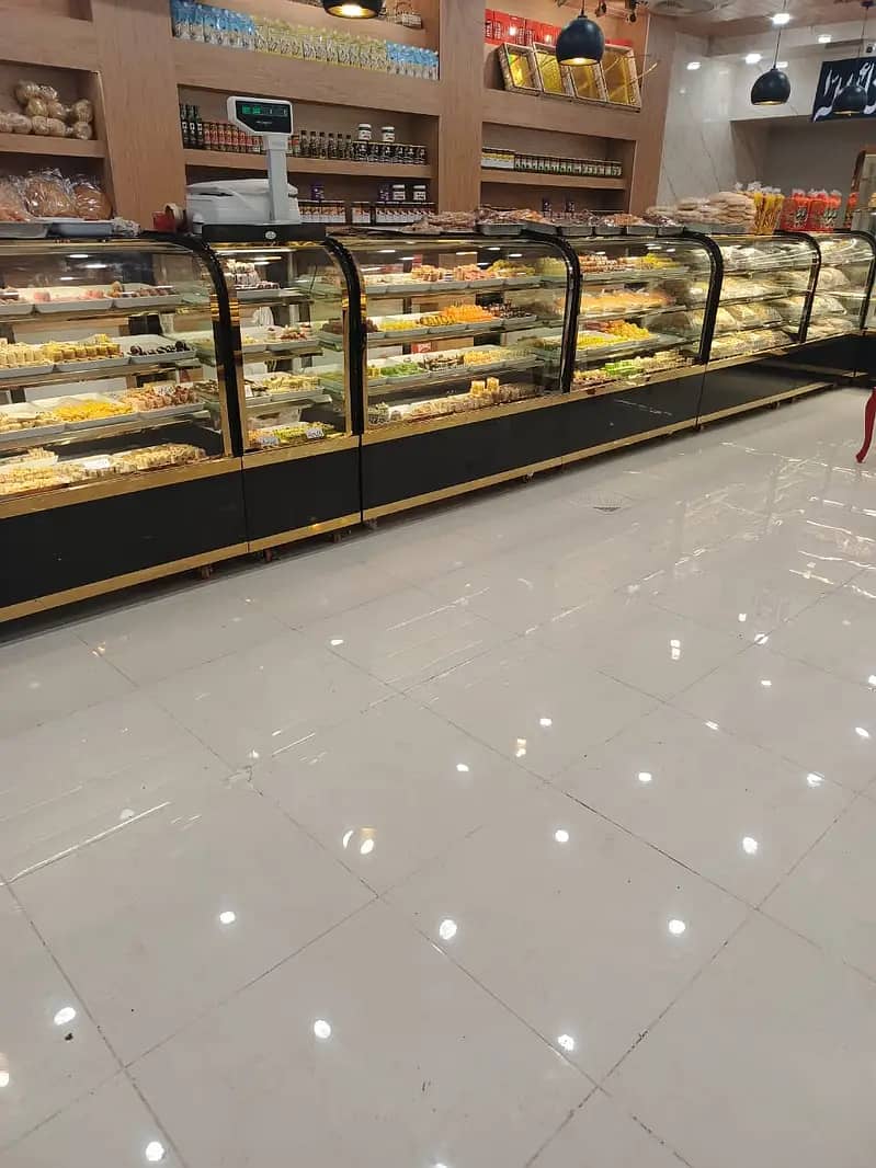 bakery counter/showcase counter/saladbar counter/cake chillar /count 8