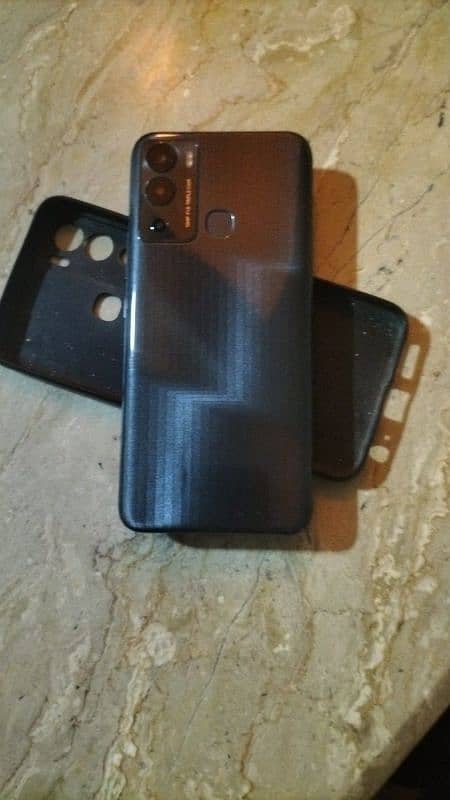 Infinix Hot 12i (4/64k With Charger 1