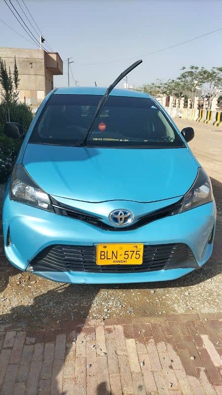 Toyota Vitz 2015 3