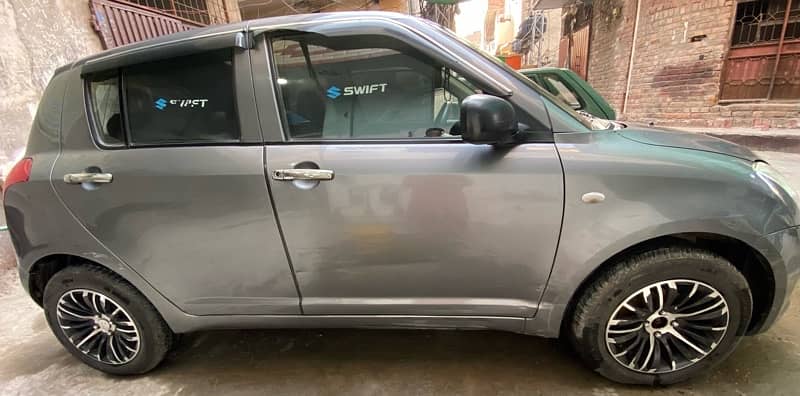 Suzuki Swift 2012 10