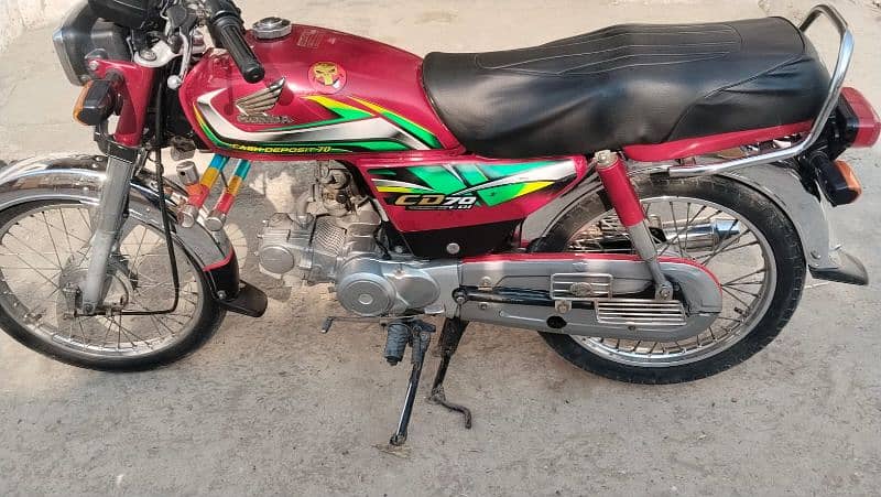 Honda 70 model 21 ship 22 open chit urgent sale 0