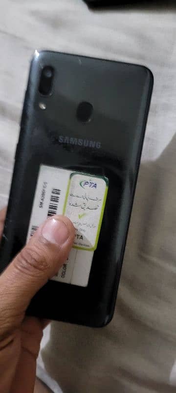 Samsung A20 3 gb 32 gb dul. sim 4