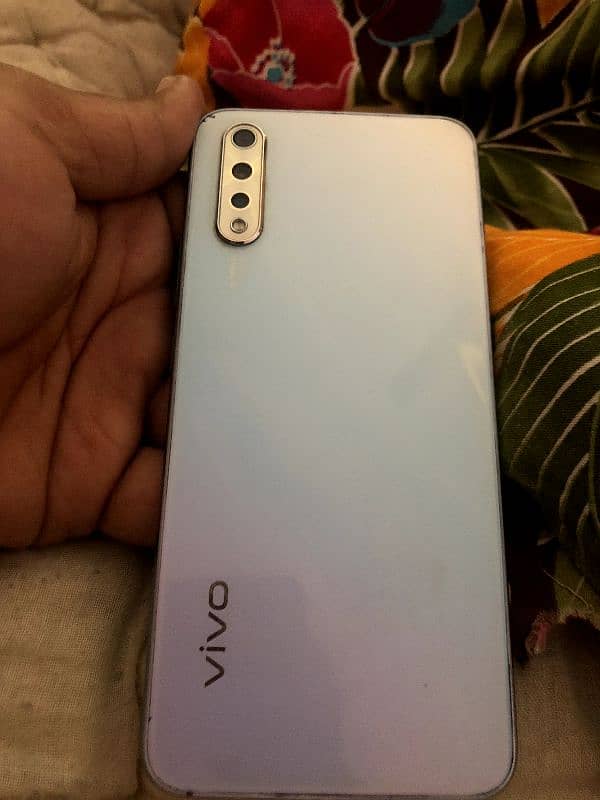 vivo s1  / 4 128gb all ok ha 3