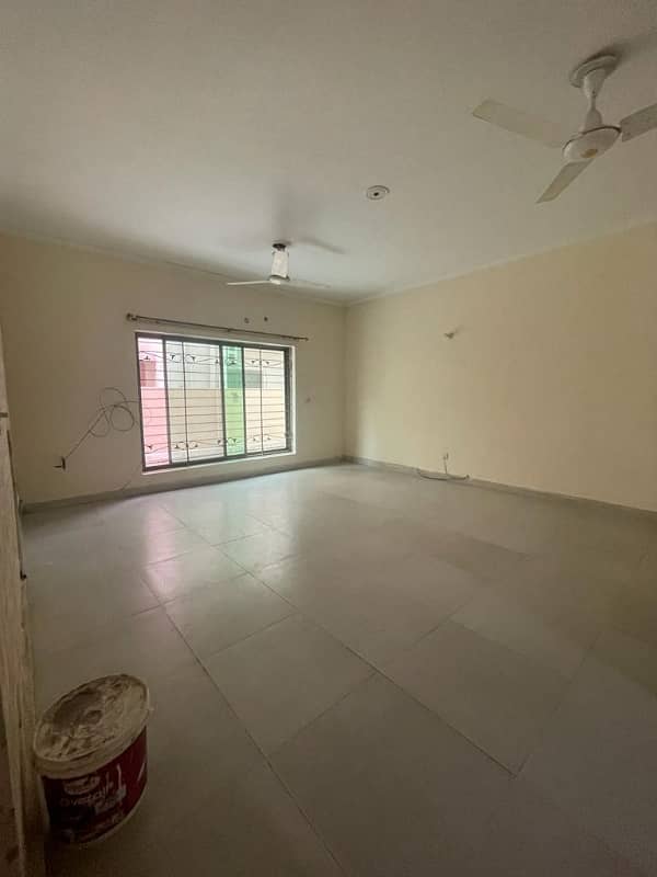 14 Marla House (upper Portion In Gulberg For Rent At Good Location 15