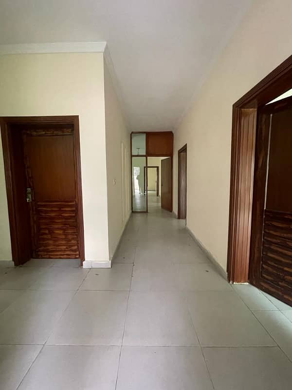 14 Marla House (upper Portion In Gulberg For Rent At Good Location 16