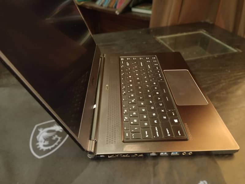 MSI Stealth GS65 9SG – RTX 2080 Max-Q Gaming Laptop 3