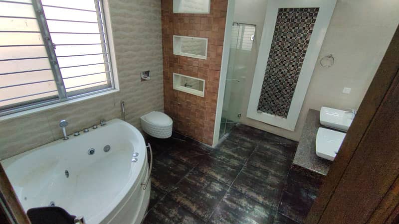 1 Kanal House For Rent In DHA Lahore Phase 6 Near City school 10