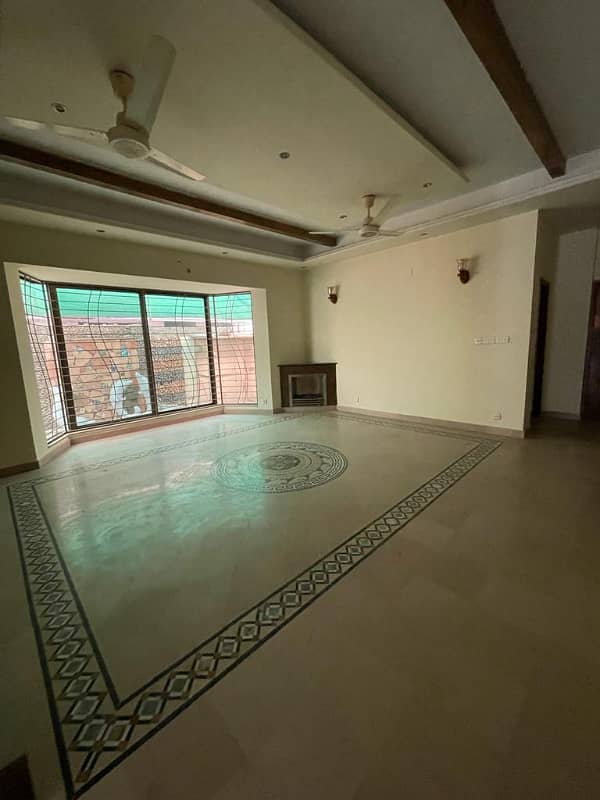 20 Marla House PAF Falcon Complex, Gulberg, Lahore For sale 3