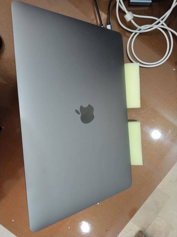 MacBook air 2019 model 1