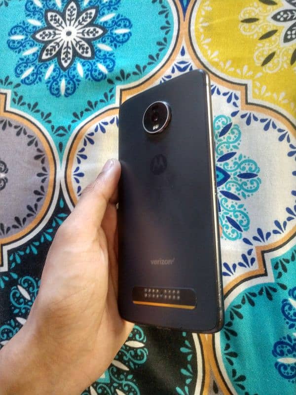 Moto Z4 4/128 4