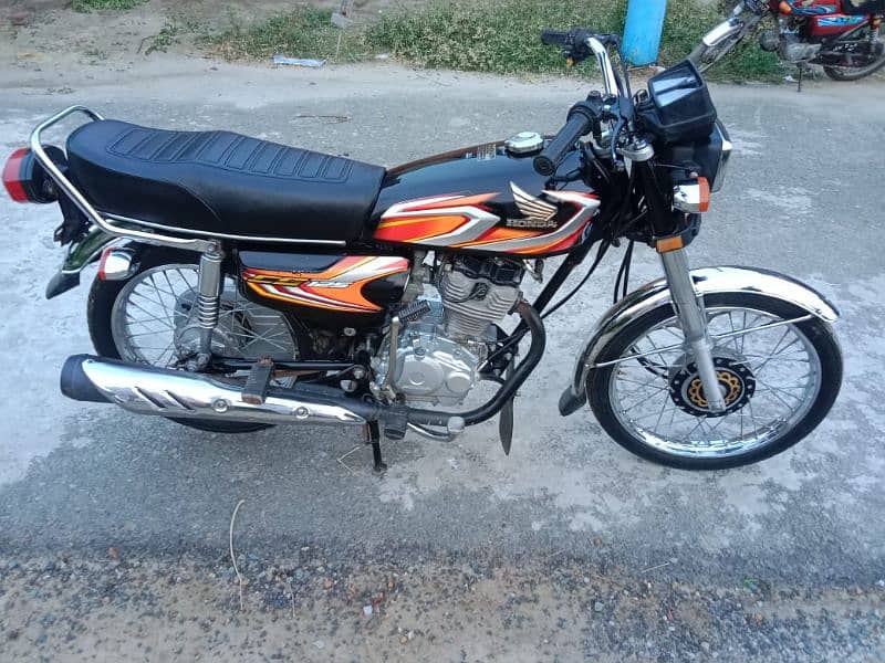 Honda CG125 9