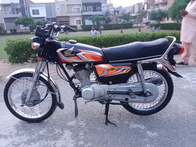 Honda CG125 12