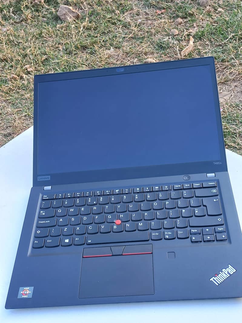 Lenovo t495s ryzen 5 pro 16gb ram | 2gb Dedicated Card | Touch Screen 7