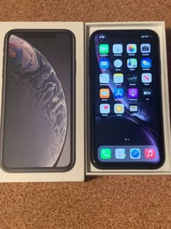 iphone Xr 64gb | with Box | 4 month sim time |imported from Canada