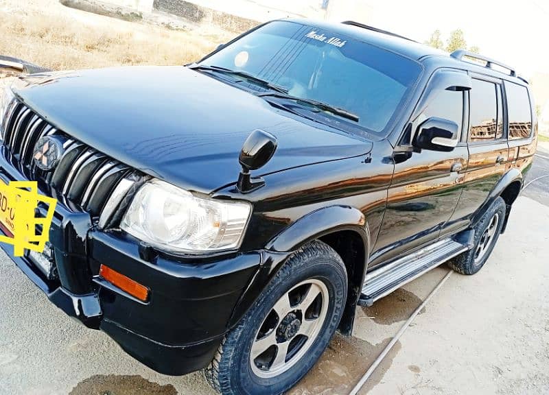 Mitsubishi Pajero 1998 challenger auto air port karachi 0