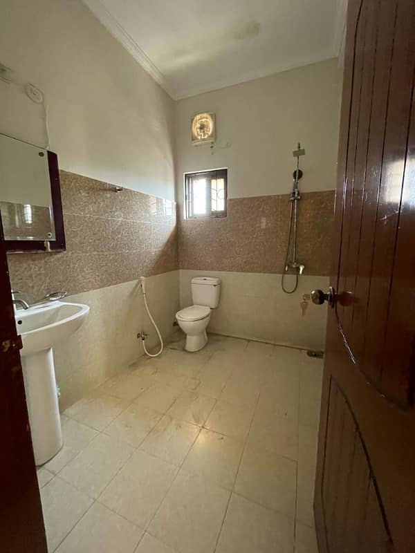 20 Marla House For Sale In Gulberg 3 Lahore 19