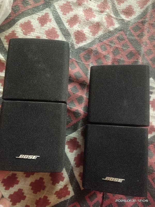 Bose cube speaker for sale good condition price 30k 0