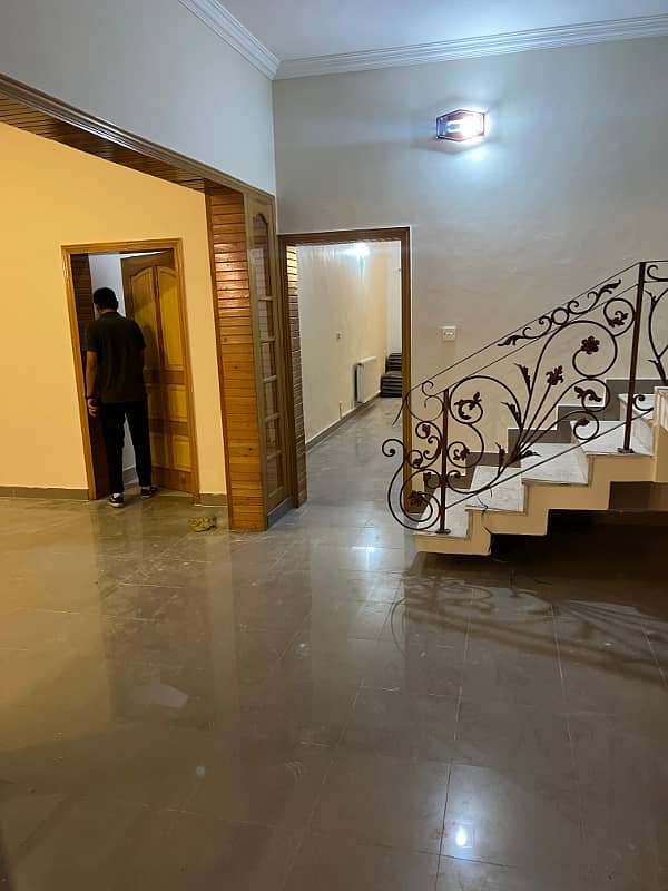 Newly Renovated Corner House Near F7 Markaz 2