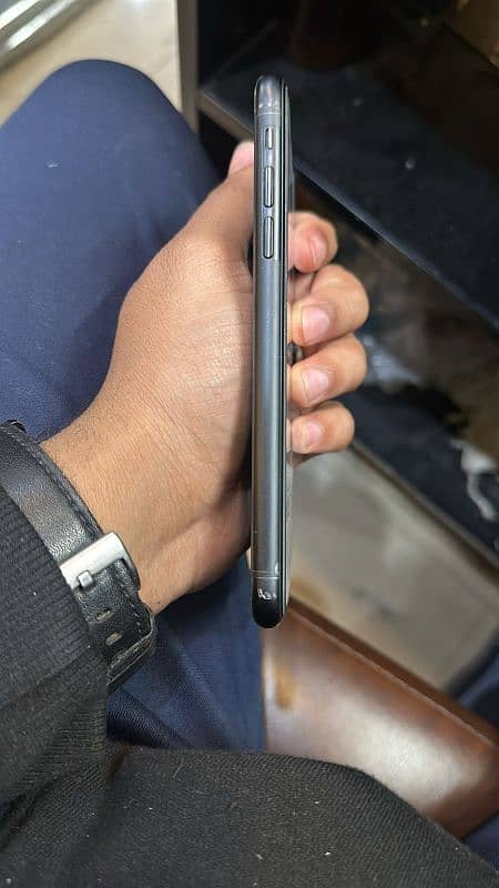 Iphone xr black color 1