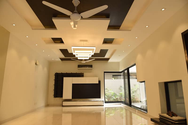 1 Kanal Unique Modern Design House For RENT At Prime Location Near To Park In DHA Phase 5 Lahore 7