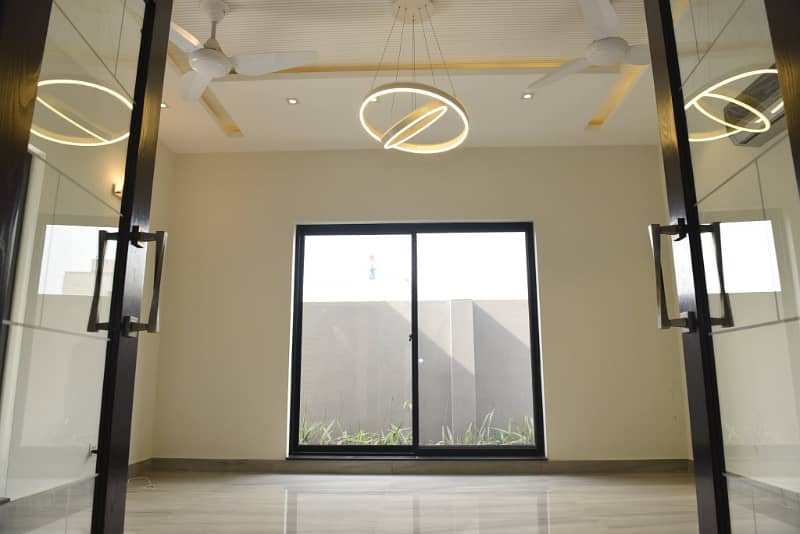 1 Kanal Unique Modern Design House For RENT At Prime Location Near To Park In DHA Phase 5 Lahore 15