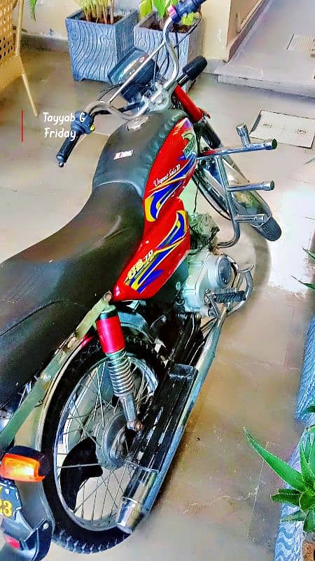 United bike 10 by 10 lush condition no axident bike kabi gira tk ni 4