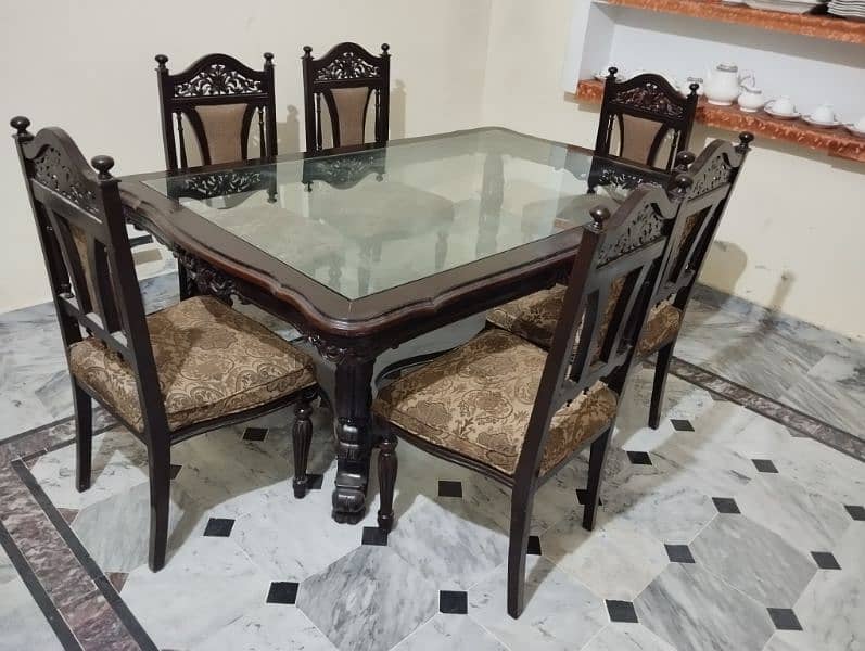 Original Quality Chinioti Wood and Glass Dining Table 1