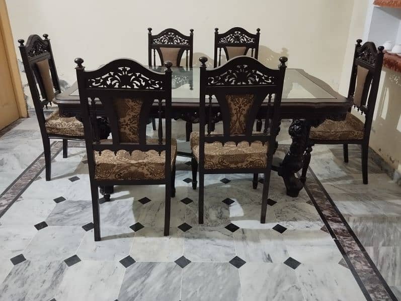 Original Quality Chinioti Wood and Glass Dining Table 3