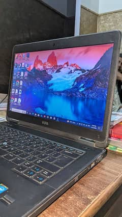 Laptop (Dell)