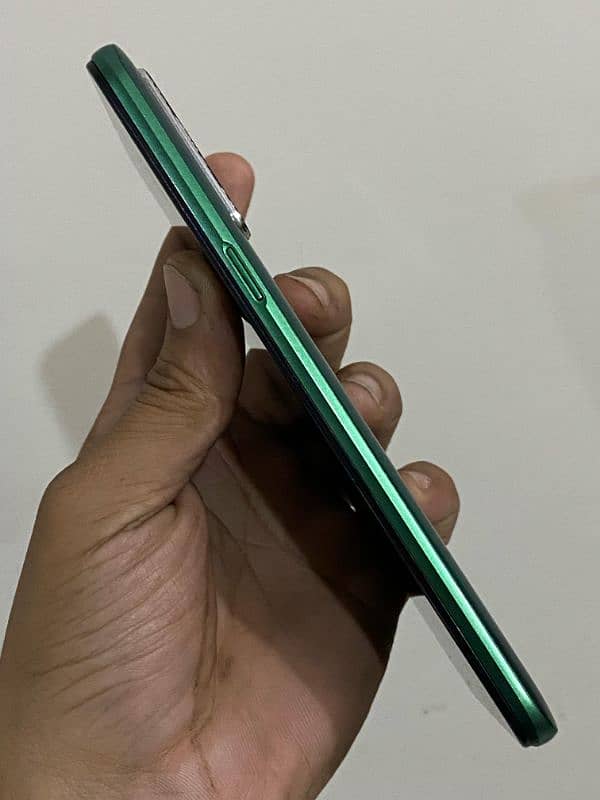 Realme 5i 4/64 1