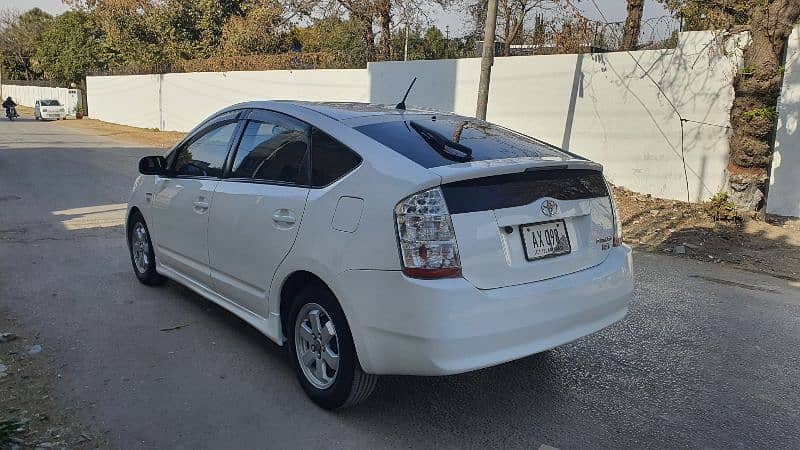 Toyota Prius 2010 4