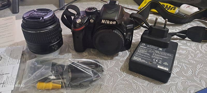 Nikon D3200. DSLR with 18/55 mm lens 1