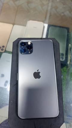 iphone 11 pro max 64gb pta approve with box all orignal