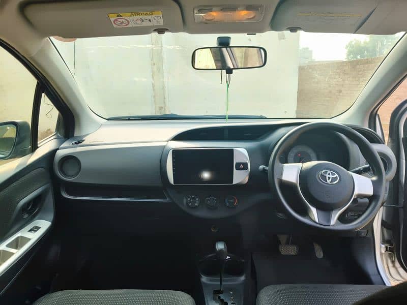 Toyota Vitz 2019 9