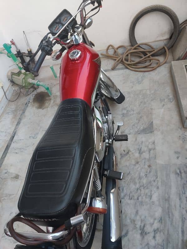 Honda CG 125(Special edition) 2023 with genuine everything 5