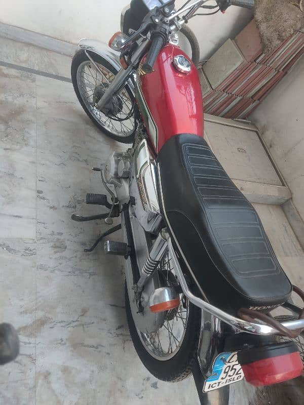 Honda CG 125(Special edition) 2023 with genuine everything 6