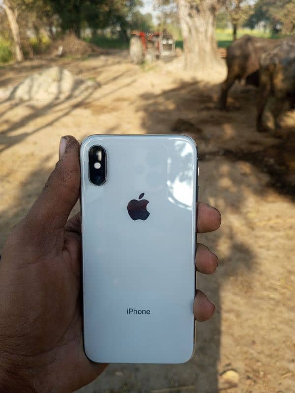 iphone x 64 gb condition 10/10 0