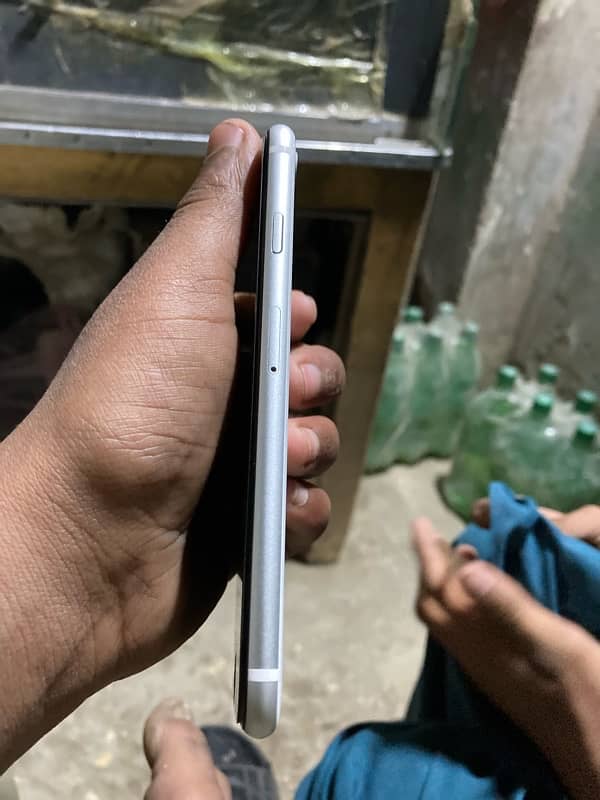 iPhone SE 2020 best for pubg and camera 0