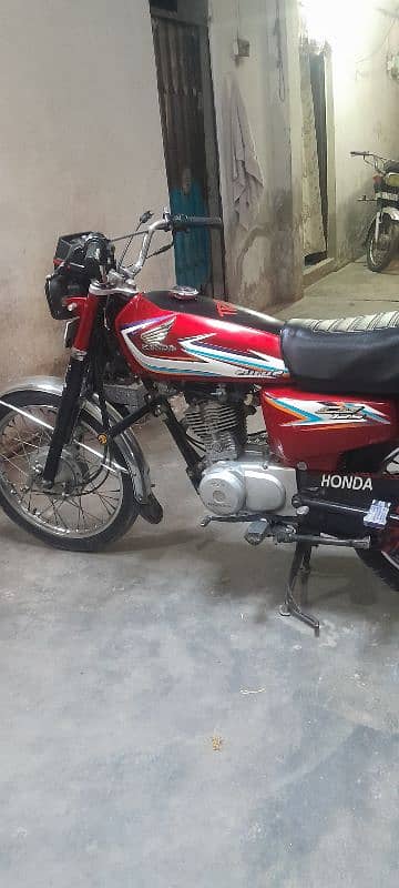 Honda cg125 2016 model 0