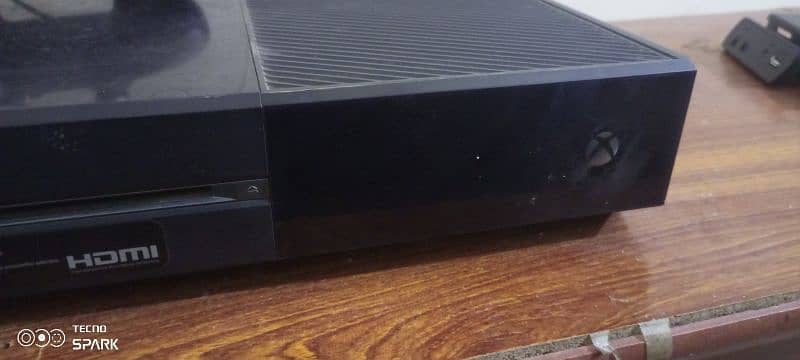 Xbox one 500gb 10/10 2