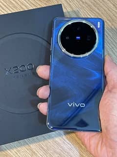 vivo x200 pro 12/512 GB 03230916581 my what'sap