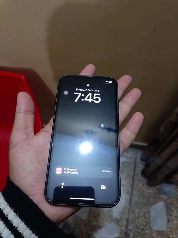 iphone 11 non pta(price still negotiable) 4