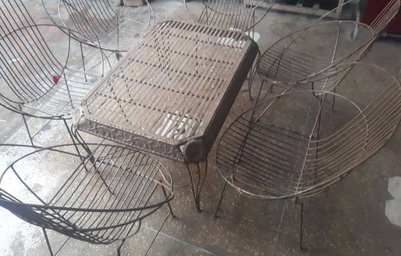 out door Iron (6 chair set & 1 table 4