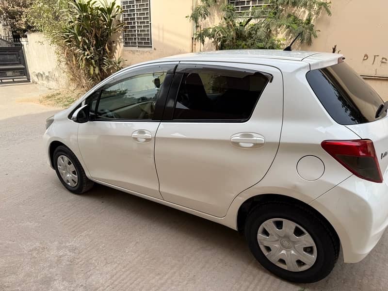 Toyota Vitz 2013 2